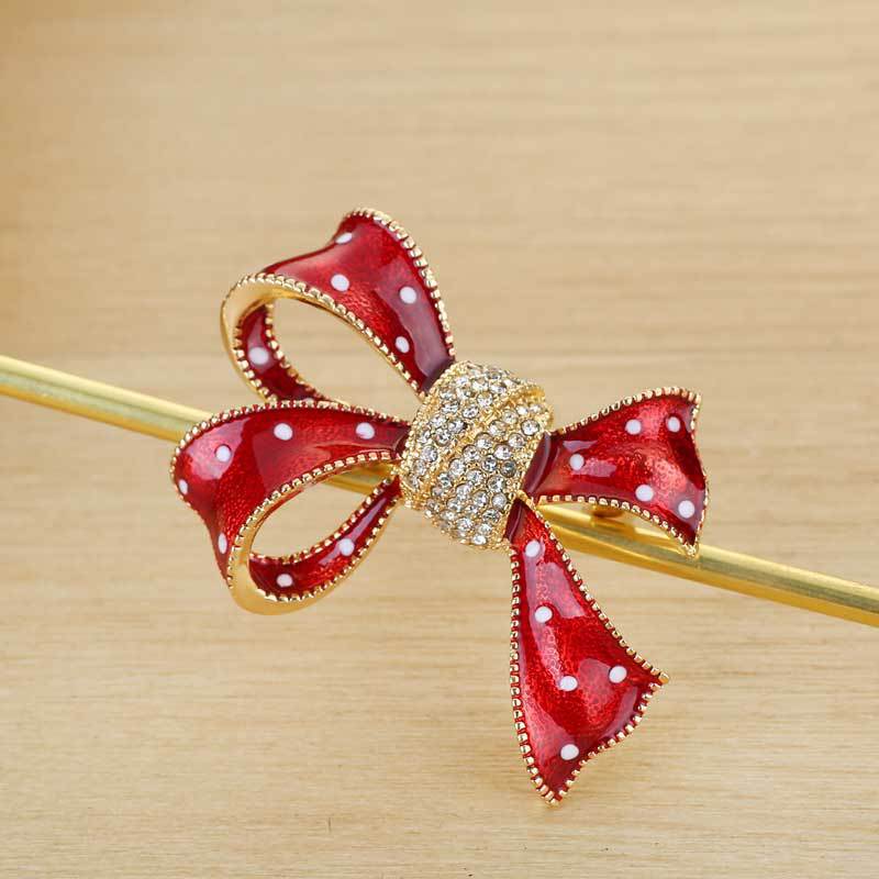 Elegant Brooch for Women Image 3