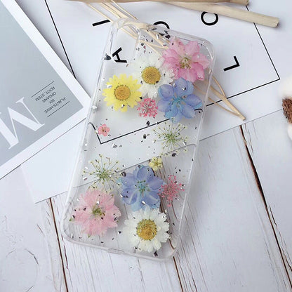 Stylish Daisy Floral iPhone Case for iPhone 15 Pro, 14, 13, 12 - TPU Soft Slim Fit Protective Cover