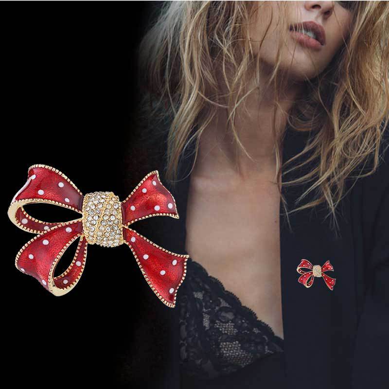 Elegant Brooch for Women Image 3