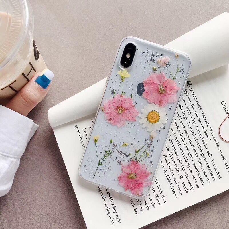 Stylish Daisy Floral iPhone Case for iPhone 15 Pro, 14, 13, 12 - TPU Soft Slim Fit Protective Cover