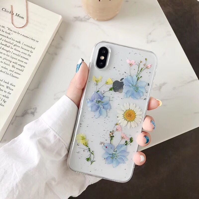 Stylish Daisy Floral iPhone Case for iPhone 15 Pro, 14, 13, 12 - TPU Soft Slim Fit Protective Cover