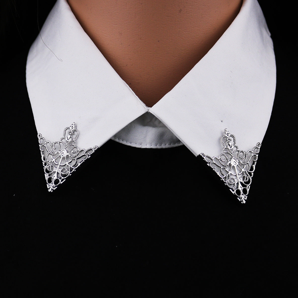 Gold triangle crown brooch