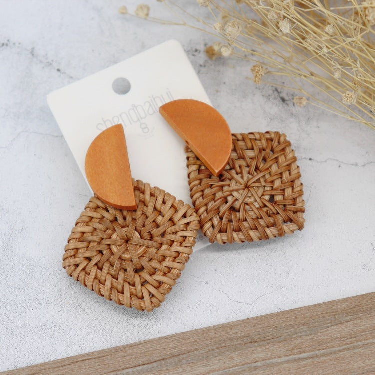 Eco-friendly Rattan Earrings Image 6