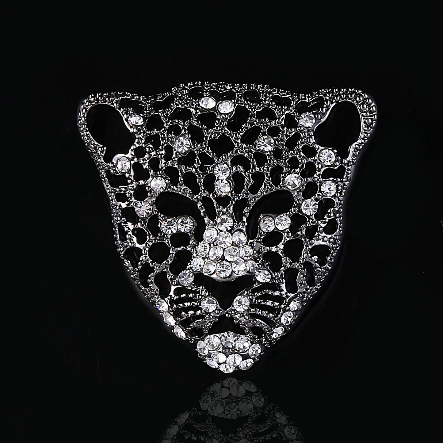 Owl motif pin brooch