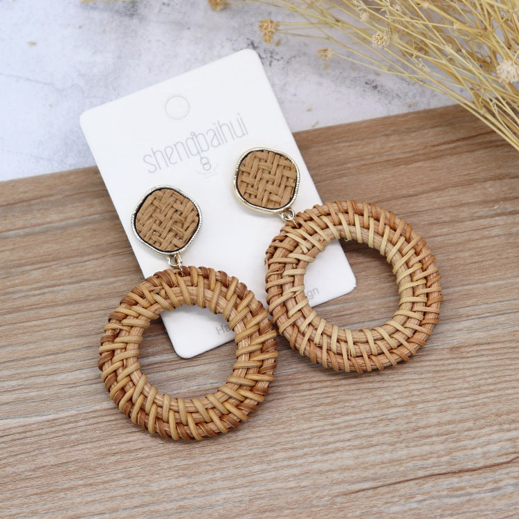 Versatile Beach Earrings Image 7