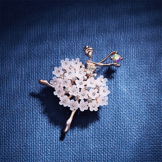 Charming brooch for women image 7