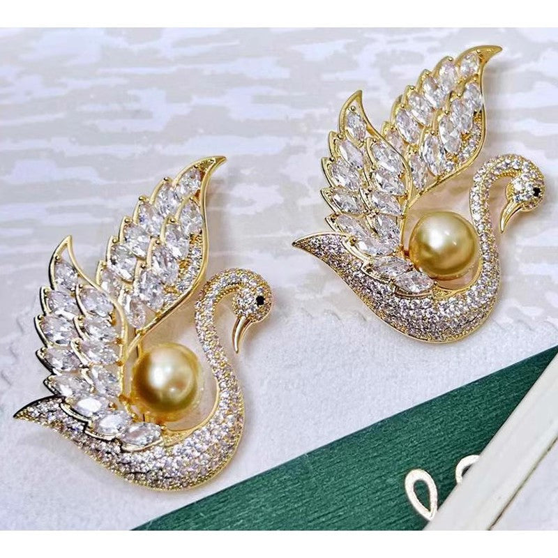 Multiple perspectives of swan brooch image 7