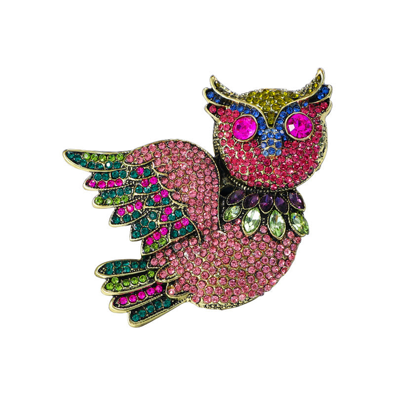 Trendy owl brooch for winter fashion