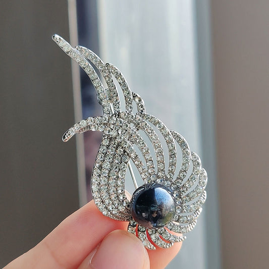 high-quality alloy fashion pin