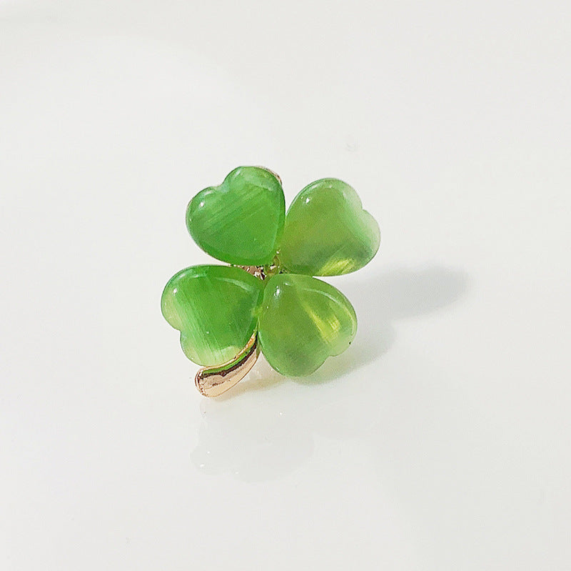 Elegant Clover Cat Eye Brooch Pin 1
