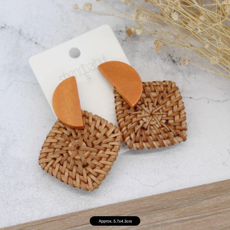 Eco-friendly Rattan Earrings Image 6