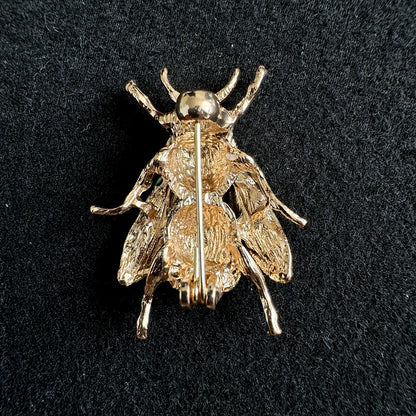 Beautifully crafted alloy animal brooch