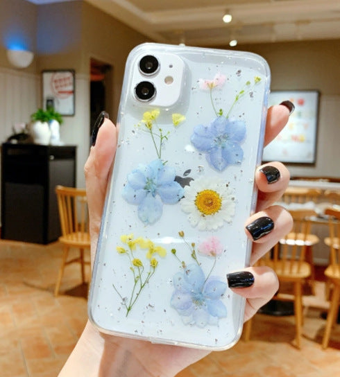 Stylish Daisy Floral iPhone Case for iPhone 15 Pro, 14, 13, 12 - TPU Soft Slim Fit Protective Cover