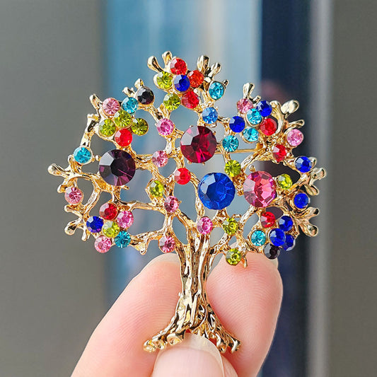 Stylish brooch scarf clip accessory