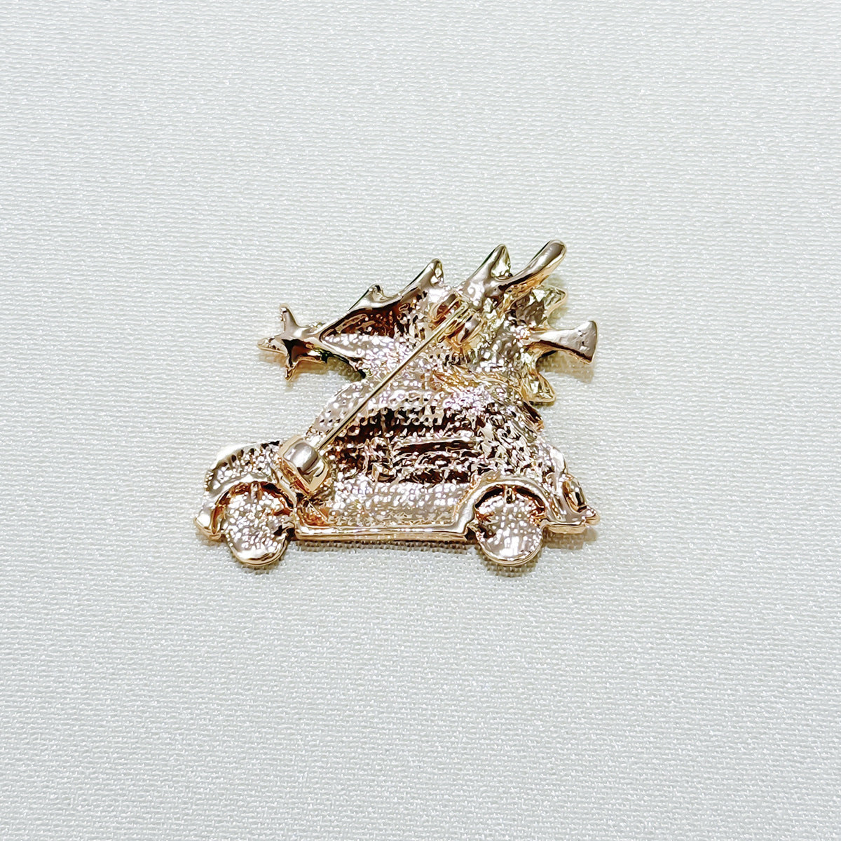 Christmas tree car brooch image 3